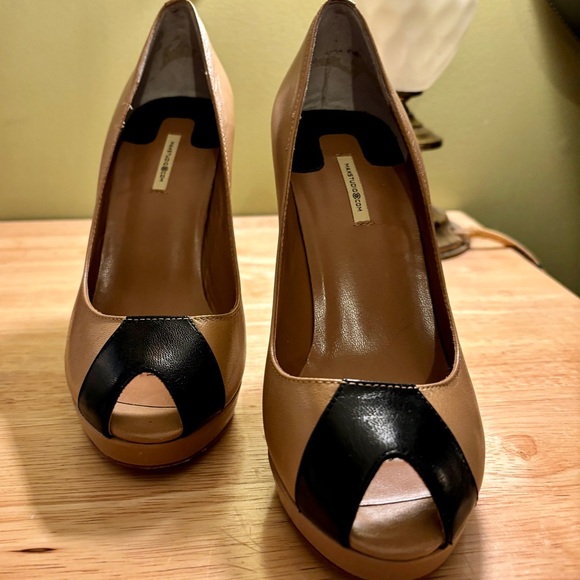 Max Studio Leather Peep-toe Heels Nude/Black Platform Womens Size 4.5M - Picture 4 of 10